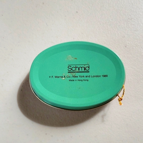 1988 Schmid Beatrix Potter Mrs Rabbit Vintage Ornament in decorativeTin - Picture 3 of 5